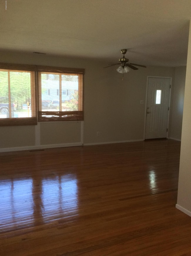 1119 River St, Jacksonville, NC 28540 - photo 4