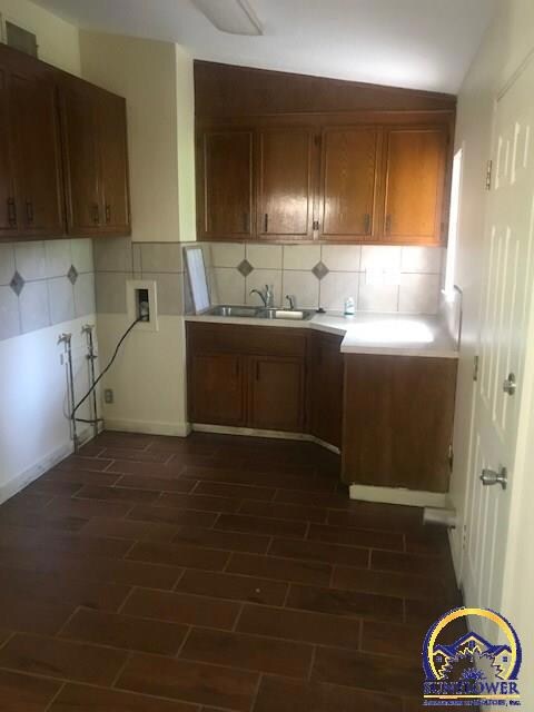 921 SW 31st St, Topeka, KS 66611 - photo 5