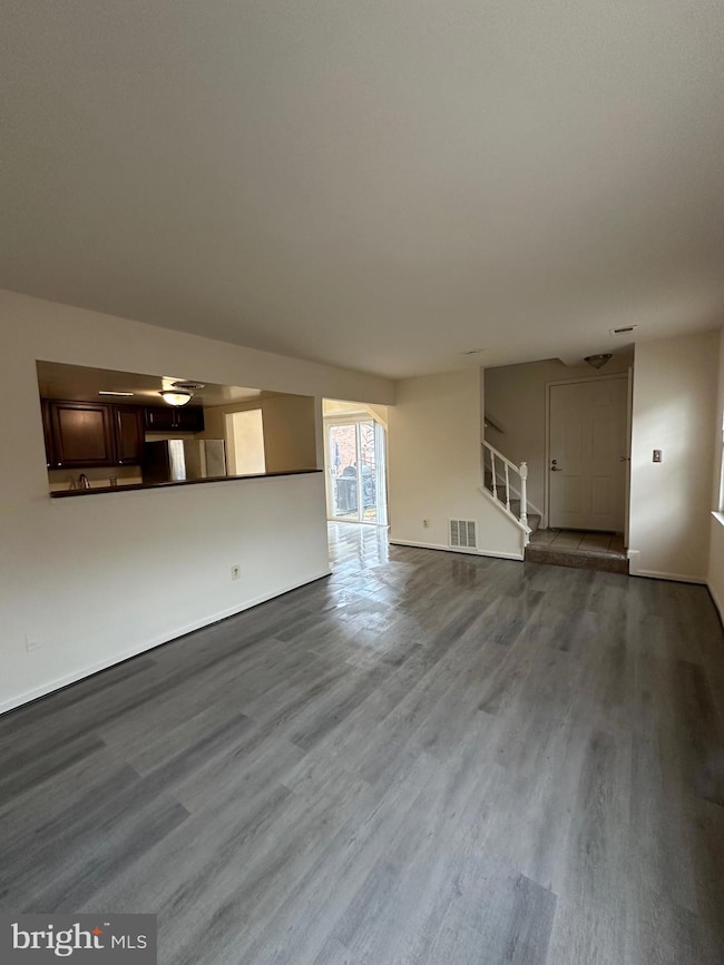 9675 Hagel Cir unit 35/D, Lorton, VA 22079 - photo 5