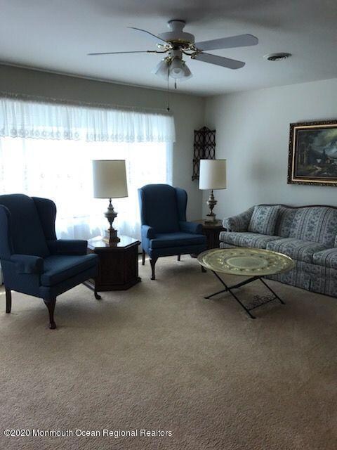 132 Castleton Dr, Toms River, NJ 08757 - photo 2