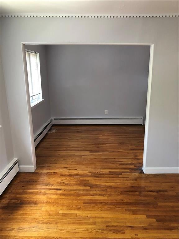 Dinette (right off Kitchen)