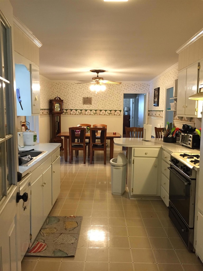 518 Mckellar Dr, Manchester, TN 37355 - photo 7