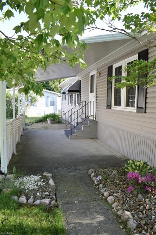 15 Schuberts Aly, Olmsted Falls, OH 44138 - photo 4