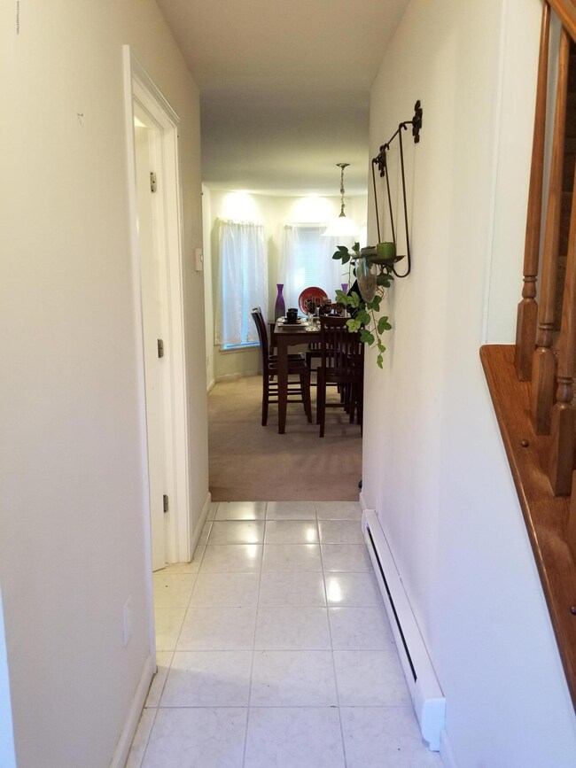 844 Country Place Dr, Tobyhanna, PA 18466 - photo 3