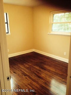 6209 Harvin Rd, Jacksonville, FL 32216 - photo 2