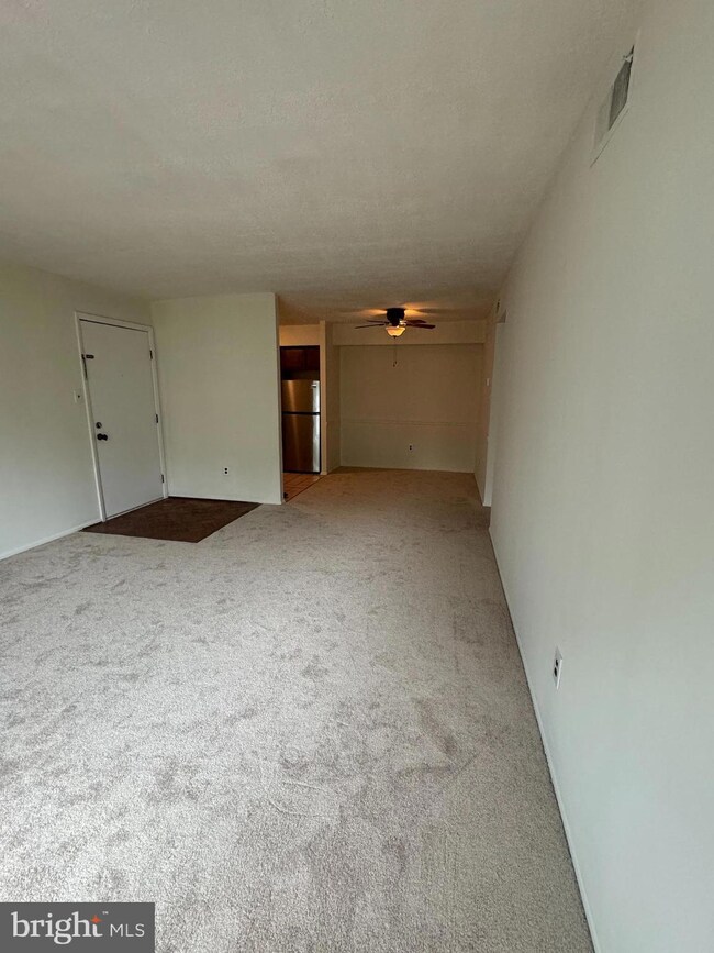 Altemus Farms unit M-22, Brookhaven, PA 19015 - photo 5