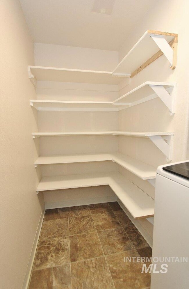 3204 S Capistrano Ave, Boise, ID 83705 - photo 7