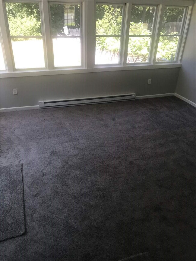 13 Webster St, Allenstown, NH 03275 - photo 4