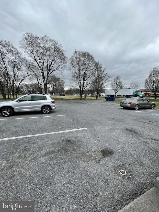 907 N Royal Ave unit A, Front Royal, VA 22630 - photo 2