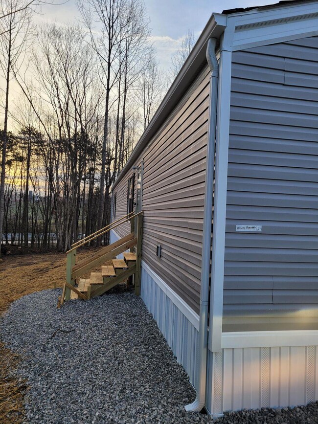 261 Devils Neck Rd, Corbin, KY 40701 - photo 6