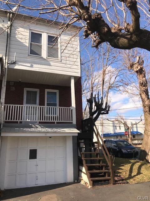 902 W Wyoming St, Allentown, PA 18103 - photo 3