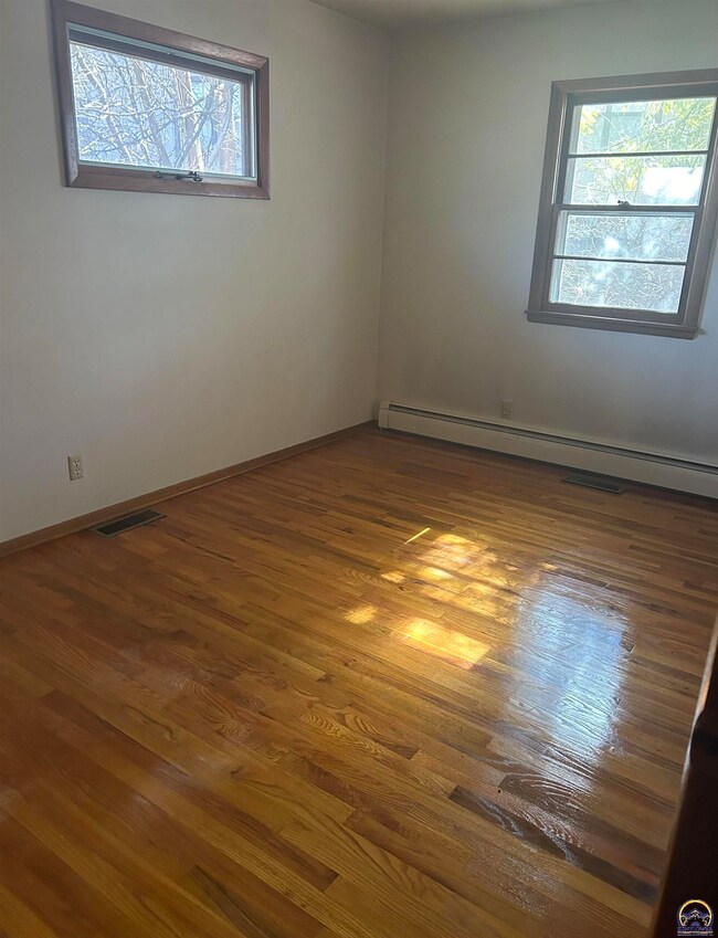 2936 SW Wayne Ave, Topeka, KS 66611 - photo 6