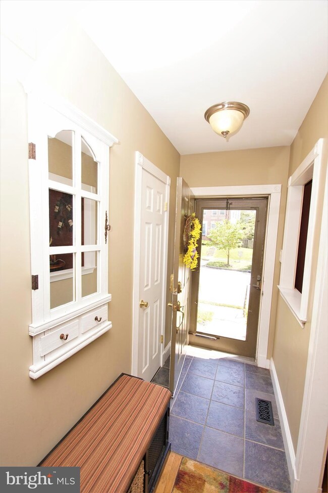 24 Roger Valley Ct, Parkville, MD 21234 - photo 3