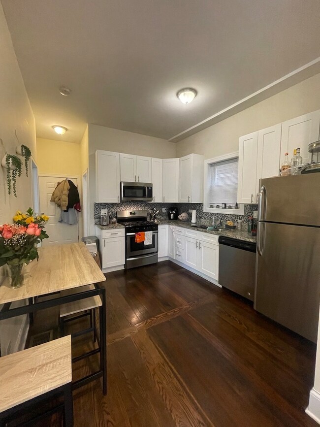 2619 N Southport Ave unit 1R, Chicago, IL 60614 - photo 5