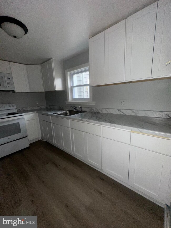 504 New Freedom Rd unit 3, Berlin, NJ 08009 - photo 3