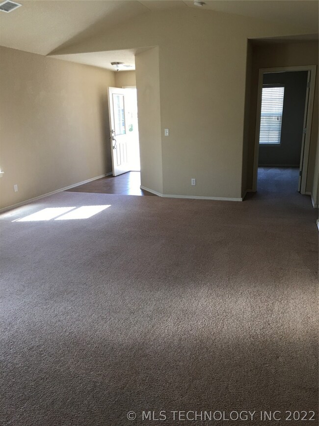 2709 N 20th St, Broken Arrow, OK 74012 - photo 3