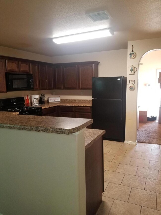 232 Flor Azucena Dr, Socorro, TX 79927 - photo 6