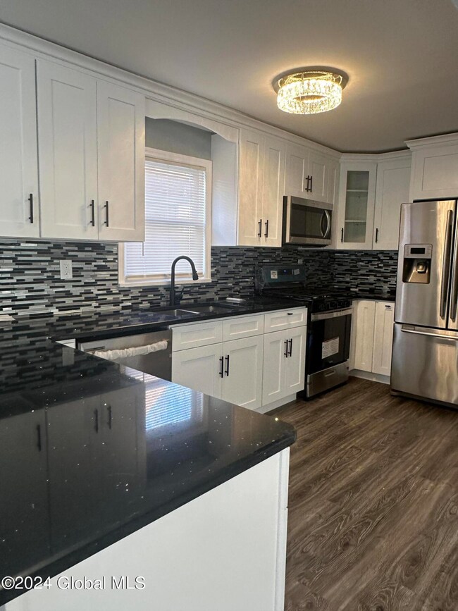 1009 Davis Terrace, Schenectady, NY 12303 - photo 3