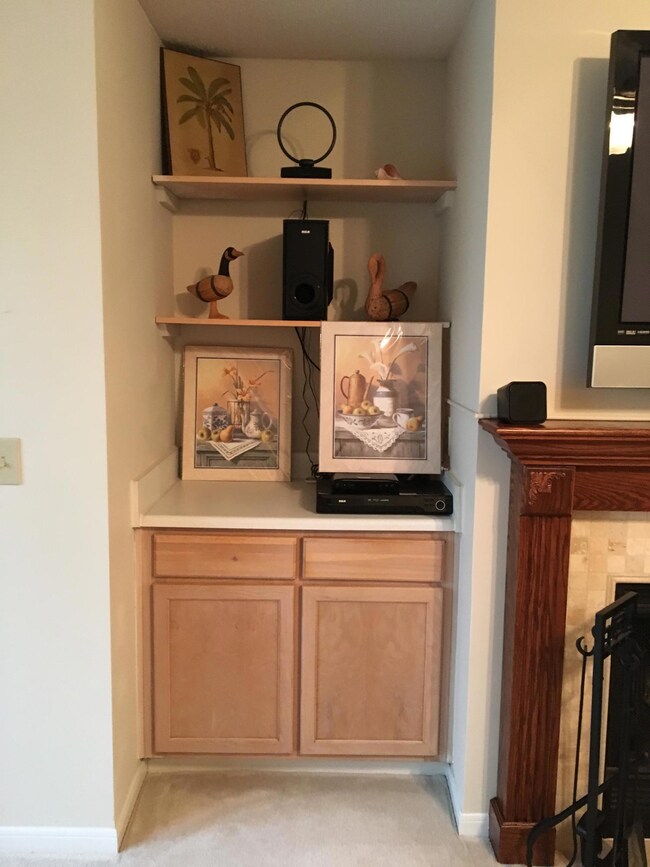 Bookshelf Nook