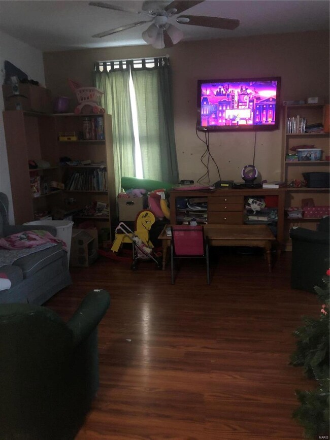 6603 Crest Ave, Saint Louis, MO 63130 - photo 2