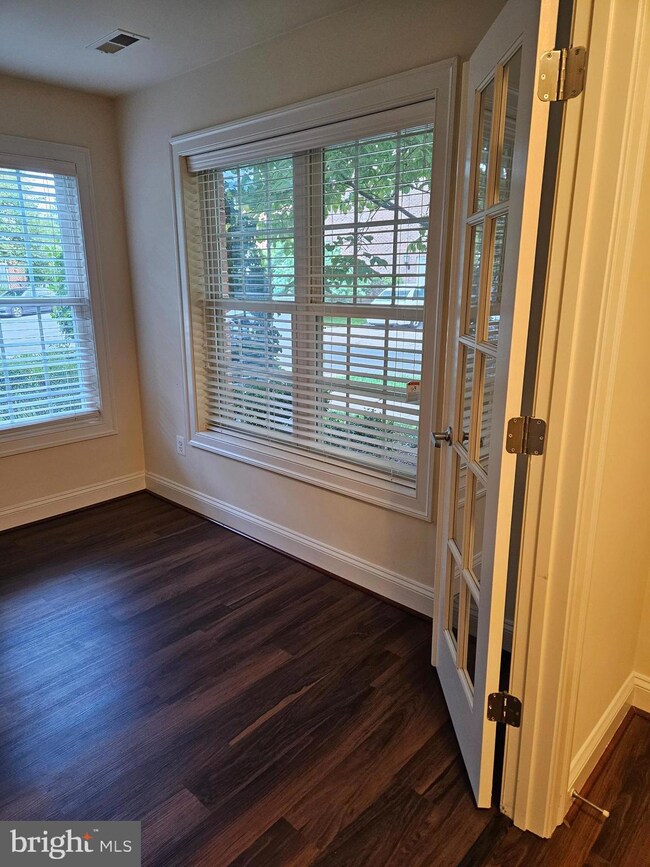 603 Eden Place, Gaithersburg, MD 20877 - photo 4