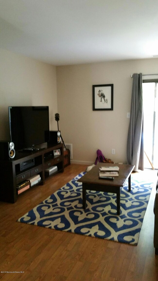 117 Dundee Ct, Matawan, NJ 07747 - photo 5