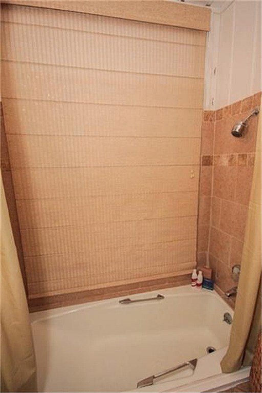 2407 Ralph St, Houston, TX 77006 - photo 7