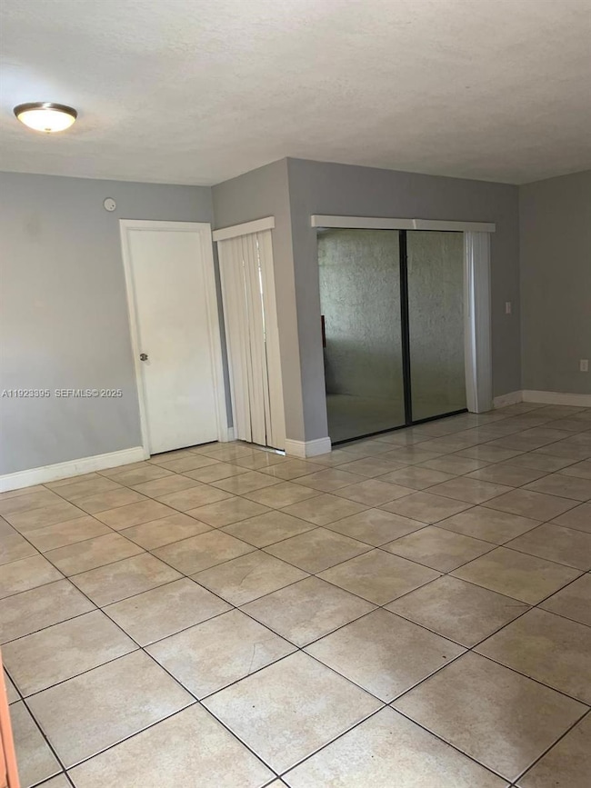 20320 NE 3rd Ct unit 7, Miami, FL 33179 - photo 2