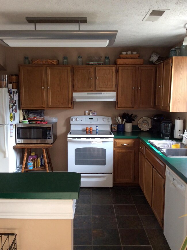 112 Murifield Ct, Frankfort, KY 40601 - photo 5