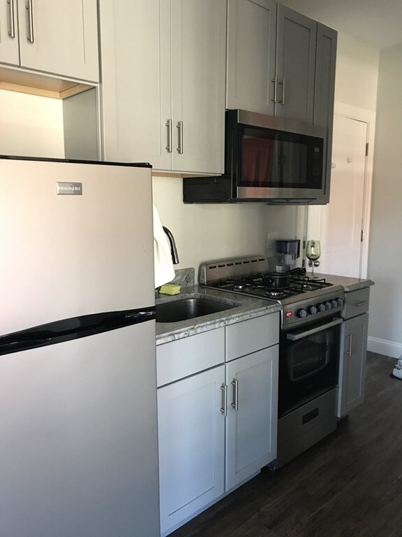 194 Shirley Ave unit 7, Revere, MA 02151 - photo 2