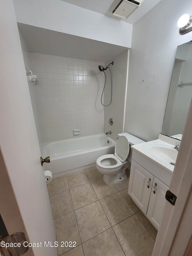 240 Spring Dr unit 11, Merritt Island, FL 32953 - photo 4