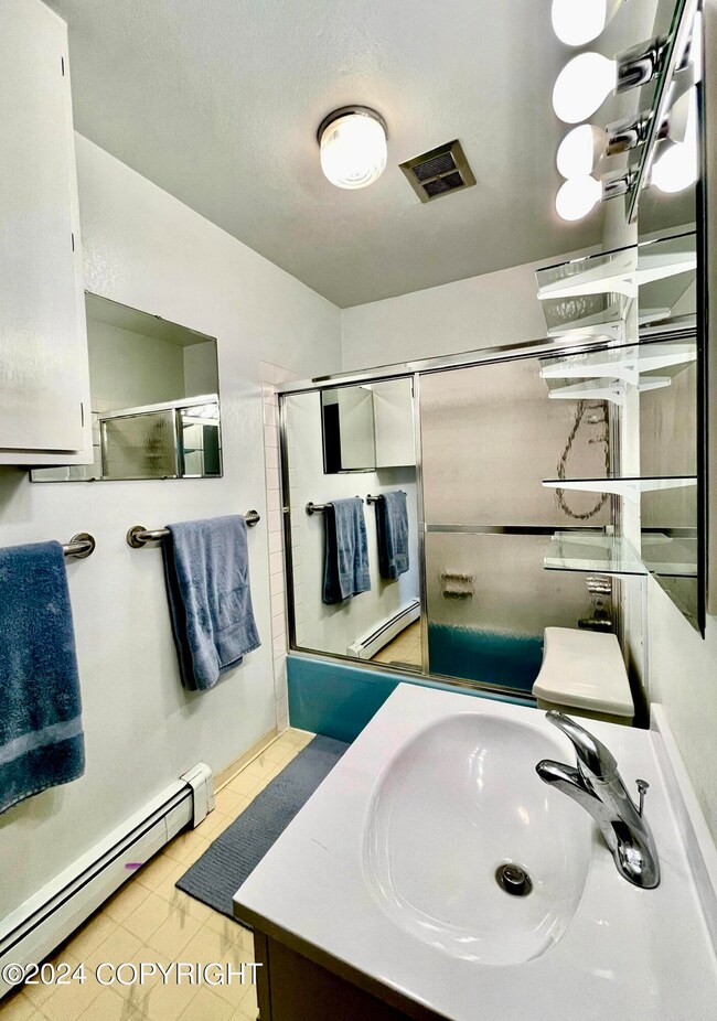 2230 E 52nd Ave unit 2, Anchorage, AK 99507 - photo 7