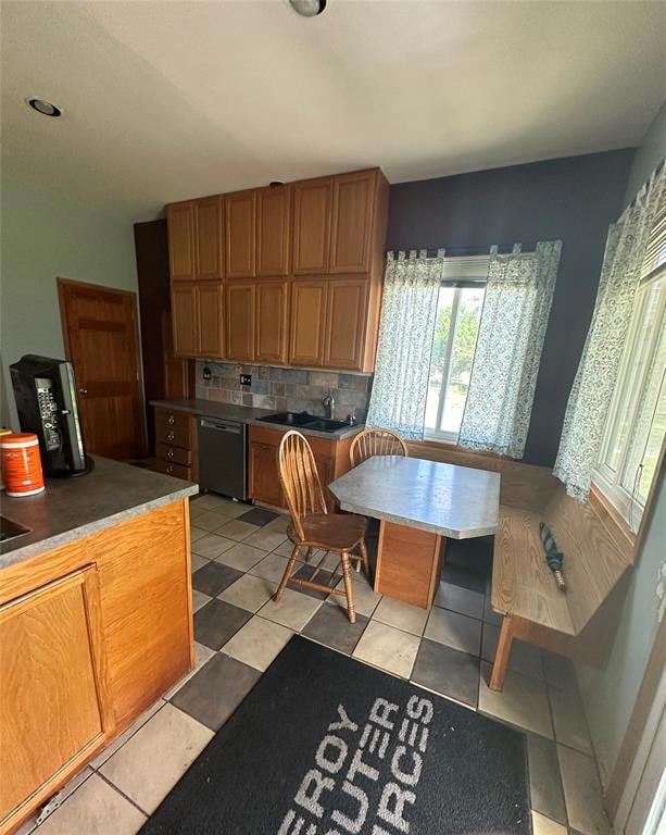 1717 10th kitchen3