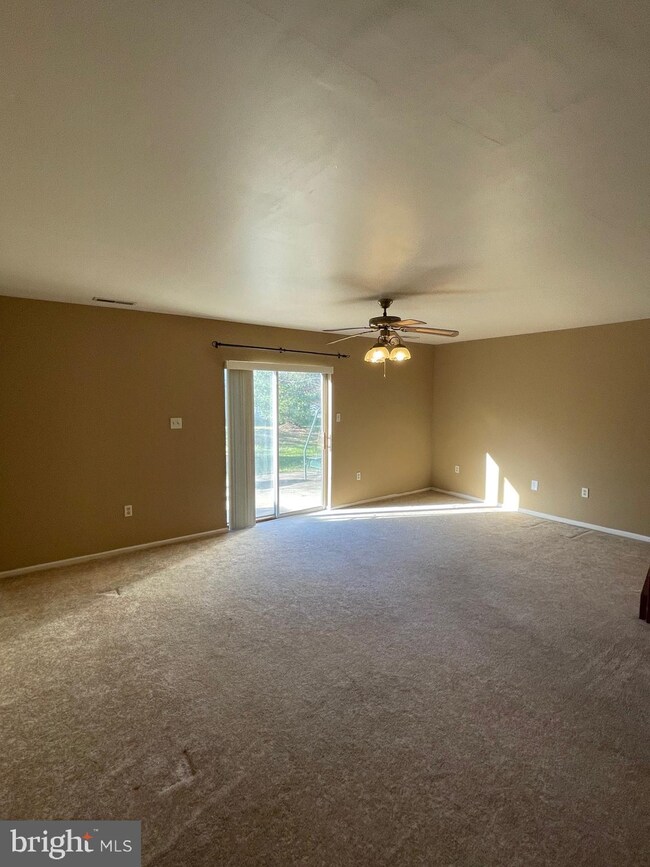 19 Beaver Run Dr, Quakertown, PA 18951 - photo 2