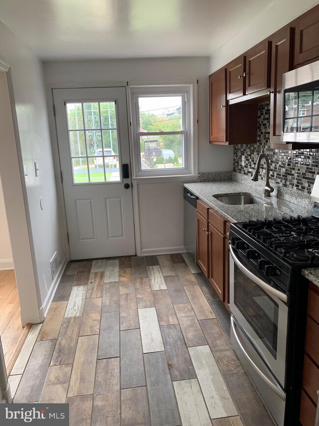 1205 Linkside Dr, Parkville, MD 21234 - photo 6