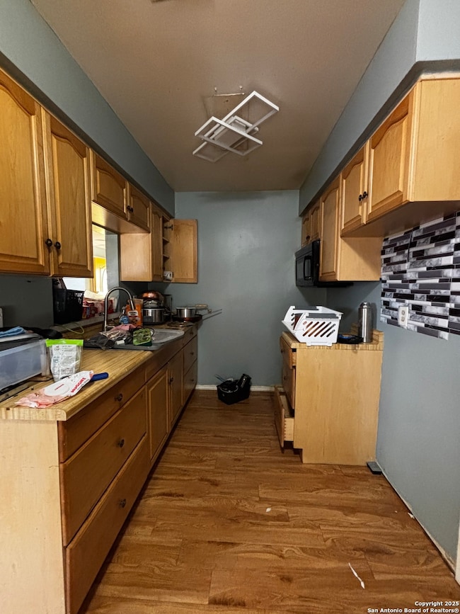 4355 Redcap Dr, San Antonio, TX 78222 - photo 7