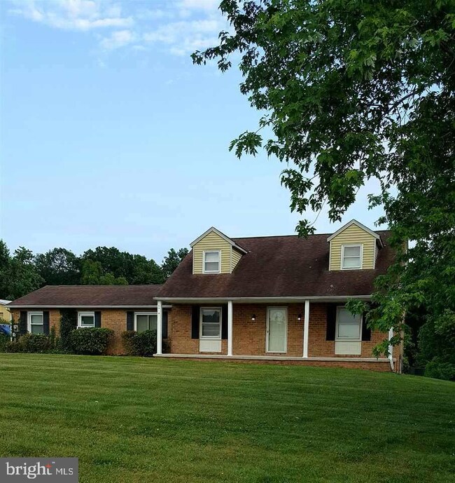 2828 Plank Rd, Stewartstown, PA 17363 - photo 2