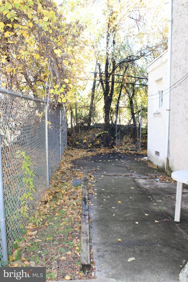 4869 Merion Ave, Philadelphia, PA 19131 - photo 2