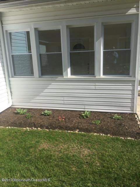 189 Pinecrest Rd, Oakhurst, NJ 07755 - photo 3