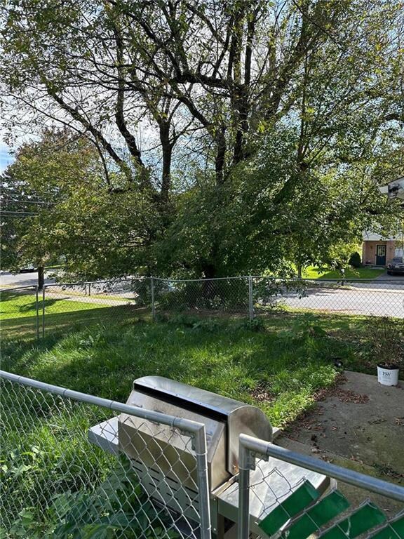 1339 S Howard St, Allentown, PA 18103 - photo 7