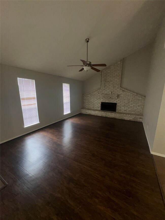 10351 Jillana Kaye Dr, Houston, TX 77086 - photo 2