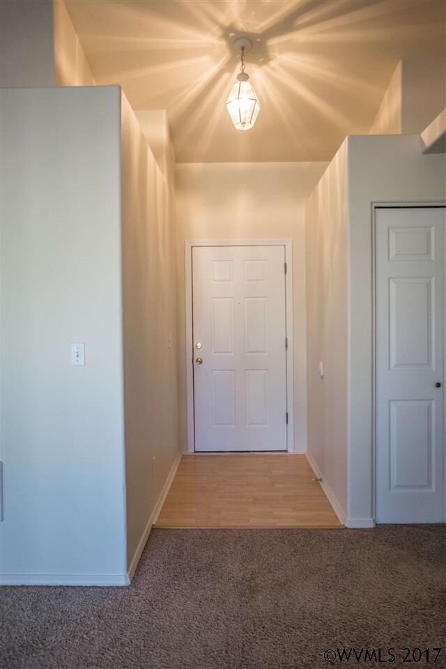1223 S 6th St, Independence, OR 97351 - photo 3