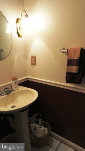 8916 Harkate Way, Randallstown, MD 21133 - photo 3