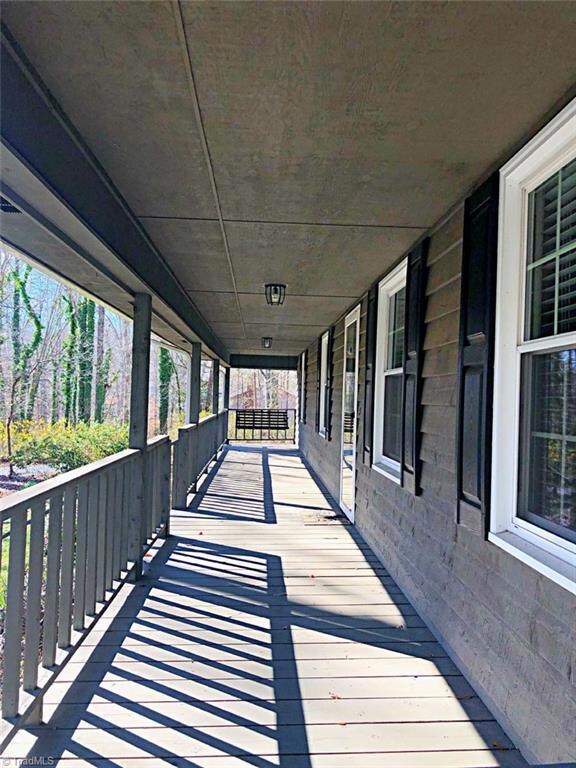 2660 Winding Woods Ln, Asheboro, NC 27205 - photo 3