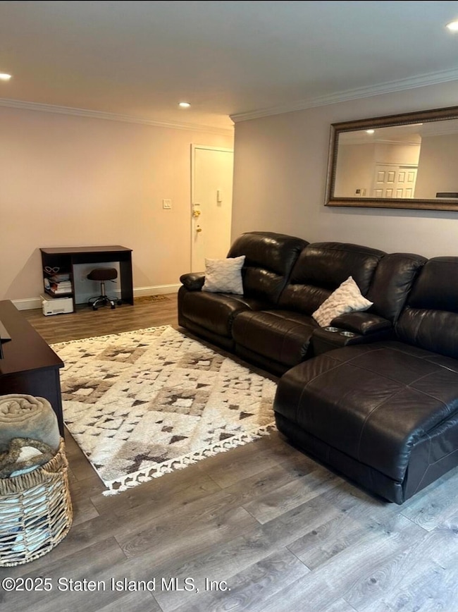 11 Gadsen Place unit 2G, Staten Island, NY 10314 - photo 4