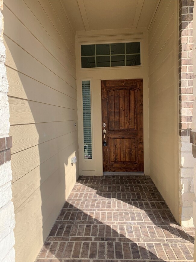 31944 Nobel Grove Ln, Conroe, TX 77385 - photo 3