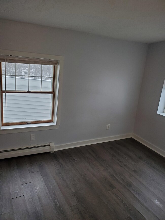 30 Elm St unit 8, Whitefield, NH 03598 - photo 3