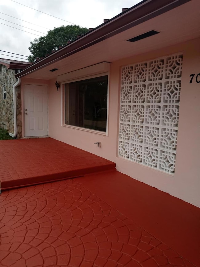 701 SW 4th St, Hallandale Beach, FL 33009 - photo 7