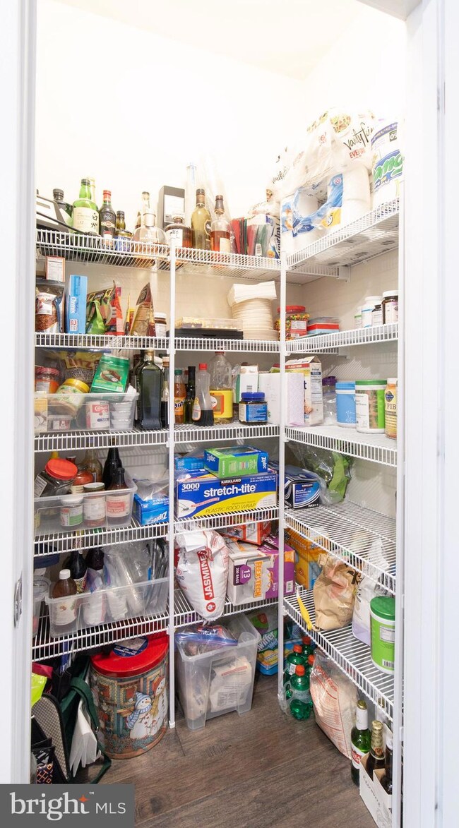 2203 Richmond Hwy unit 101, Alexandria, VA 22301 - photo 4