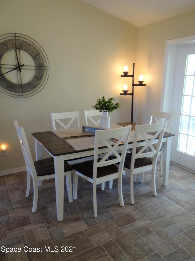 dining 1